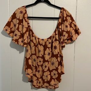 Fighting Eel Ava Sky off shoulder top